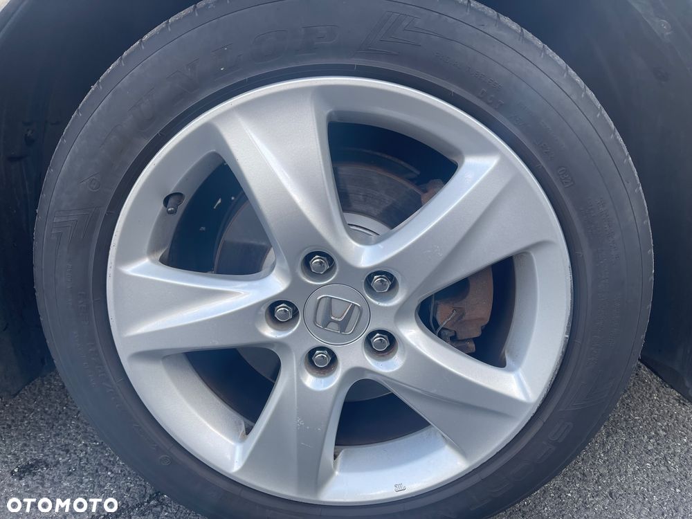 Honda Accord 2.0 Executive Nav - 32