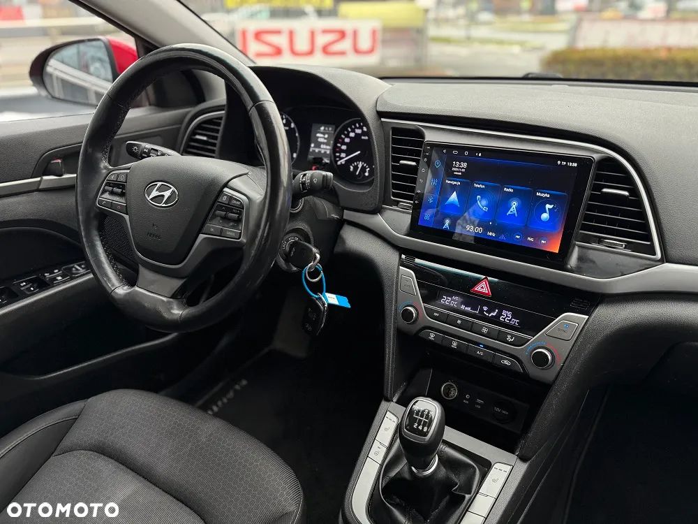 Hyundai Elantra 1.6 Comfort - 14