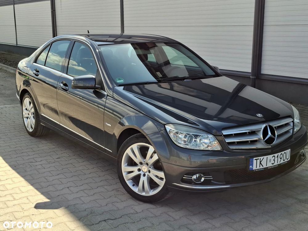 Mercedes-Benz Klasa C 180 CGI BlueEFFICIENCY Avantgarde - 6