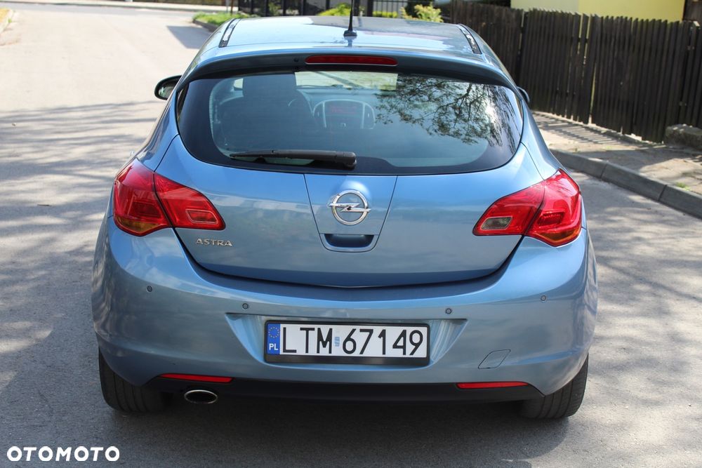 Opel Astra 1.4 Turbo Cosmo - 6