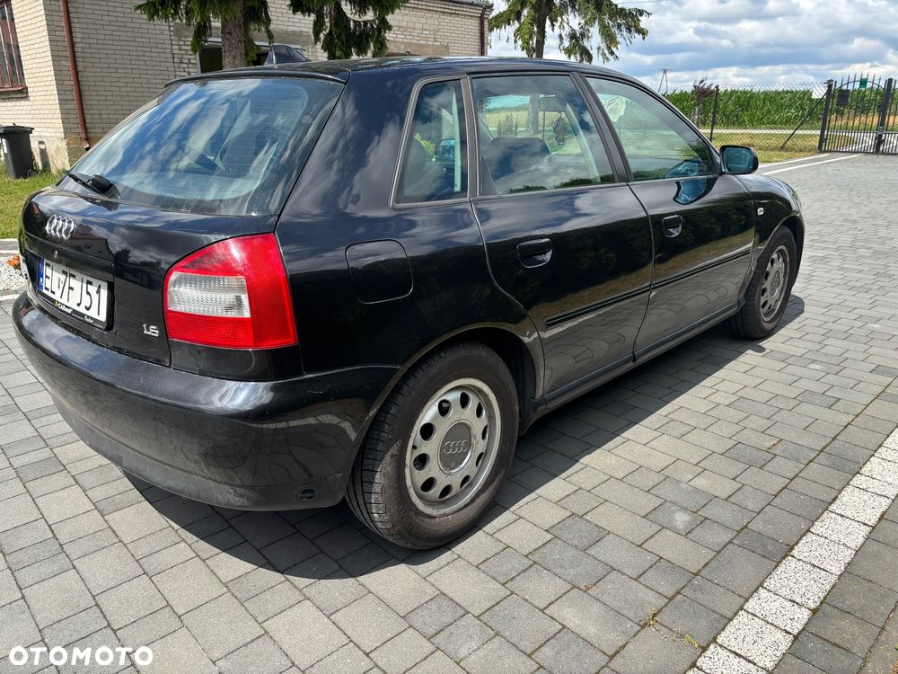 Audi A3 Sportback 1.6 Attraction - 4