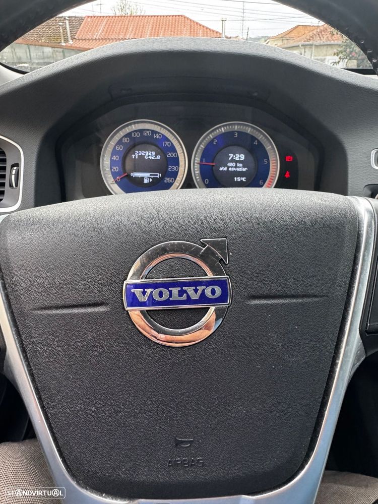 Volvo V60 - 11