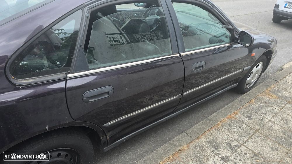 Honda Accord 2.0i ES - 10