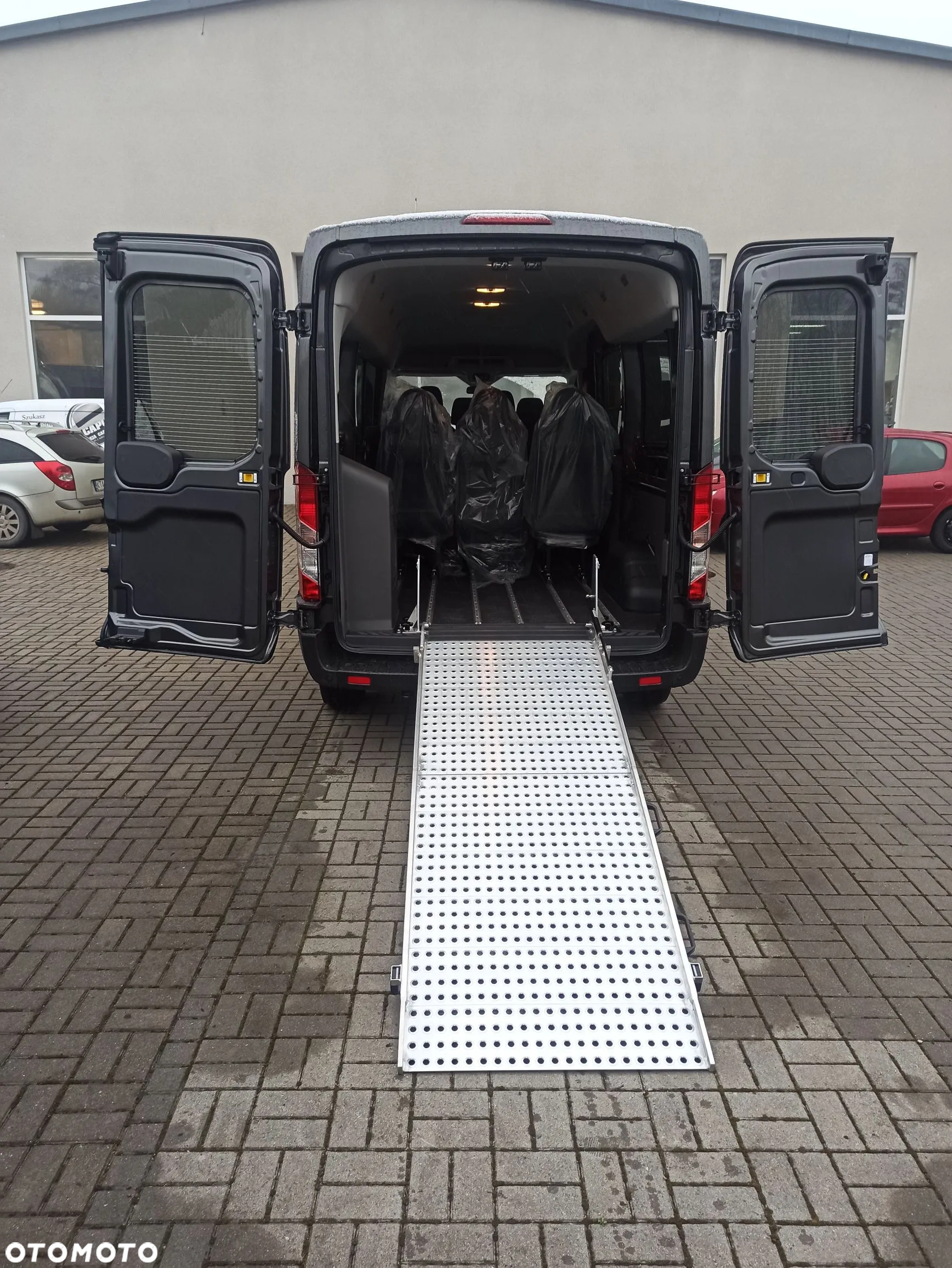 Ford Transit Autobus 18 osobowy - 15