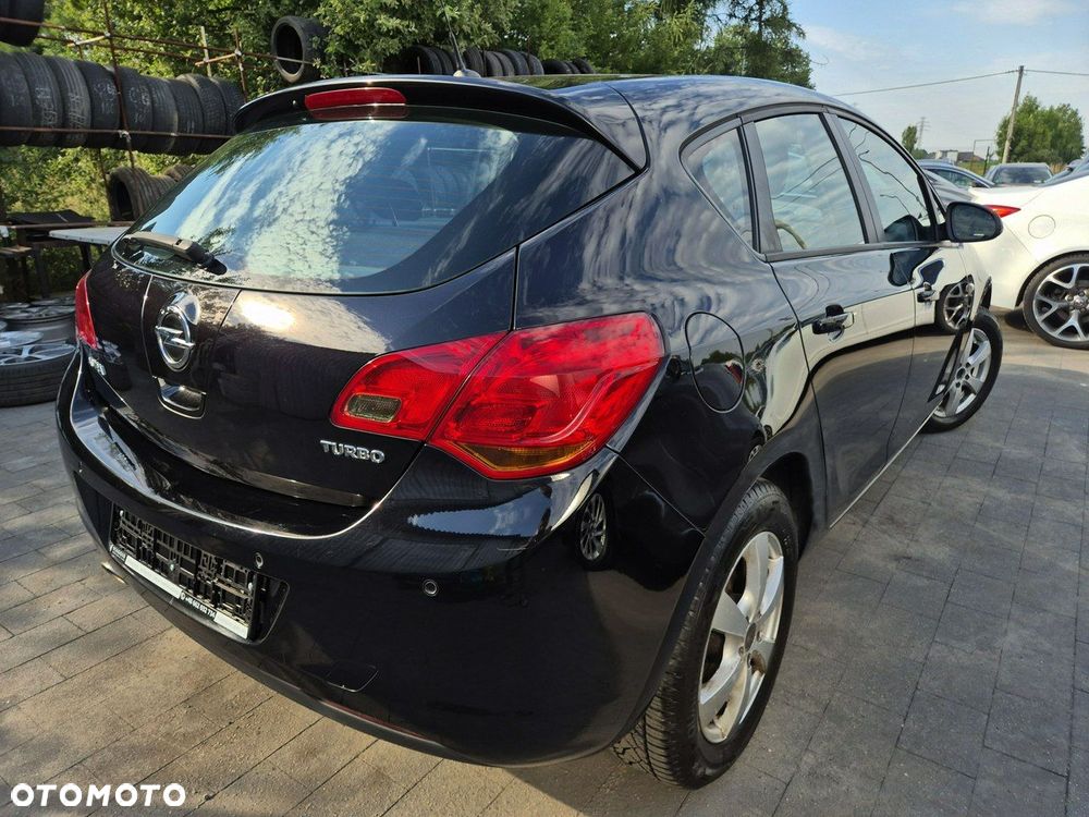 Opel Astra 1.4 Turbo Design Edition - 4