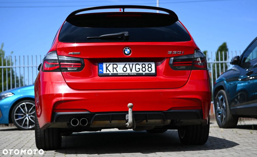 BMW Seria 3 330i GPF xDrive M Sport Shadow - 34
