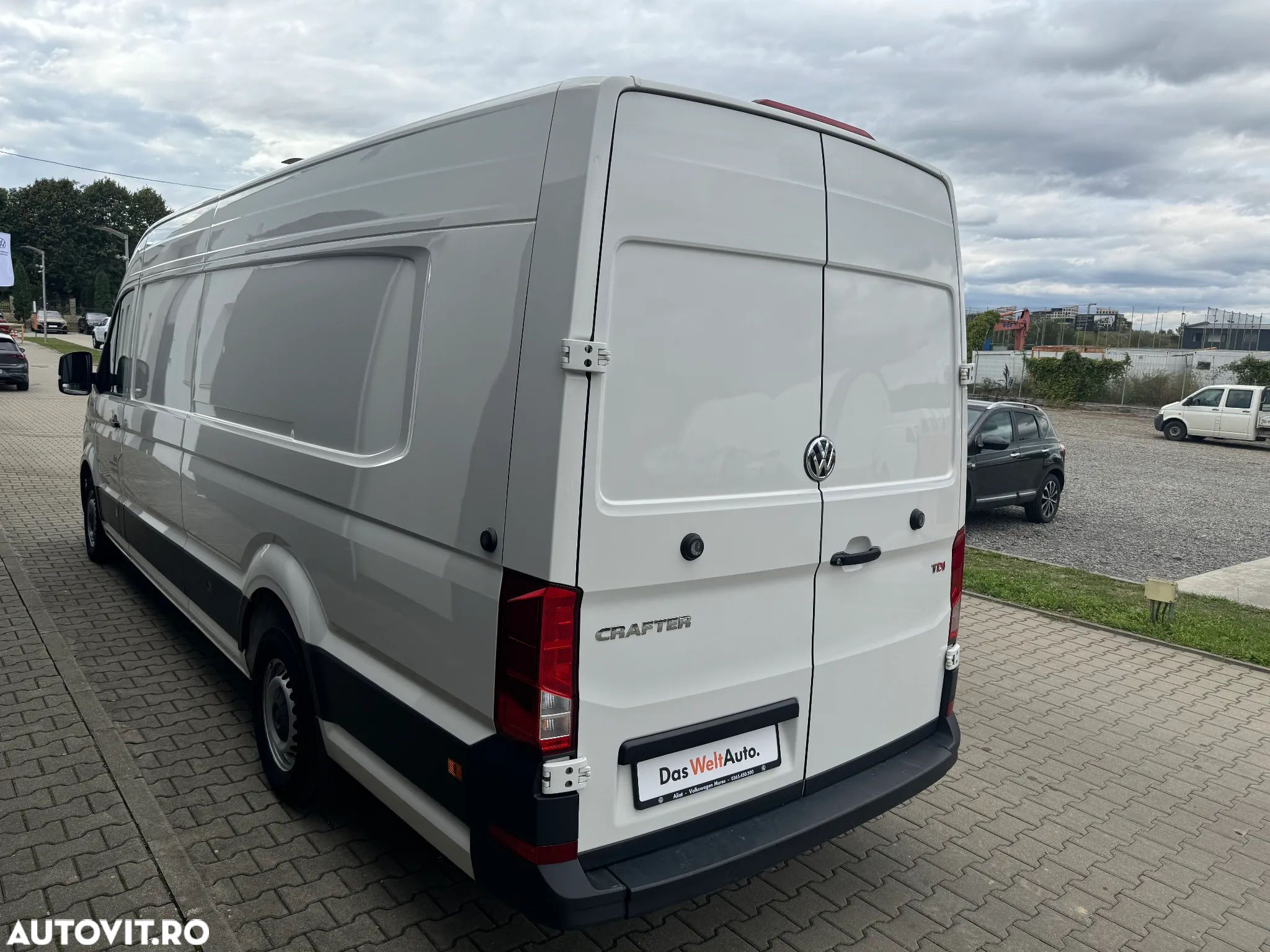 Volkswagen Crafter - 11