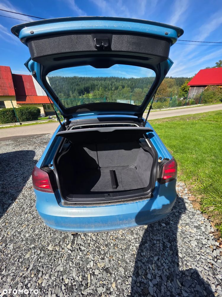 Audi A3 1.6 Attraction S tronic - 24
