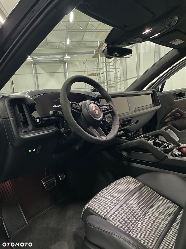 Porsche Cayenne - 18