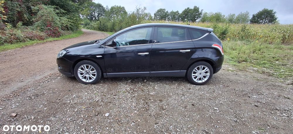 Lancia Delta 1.4 T-Jet 16v Oro - 5