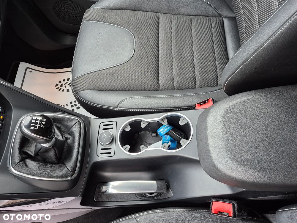 Ford Kuga 2.0 TDCi 2x4 SYNC - 23