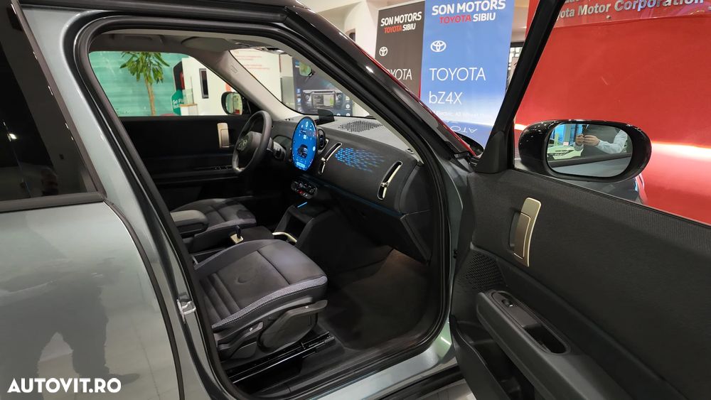 Mini Countryman S ALL4 Classic Trim - 12