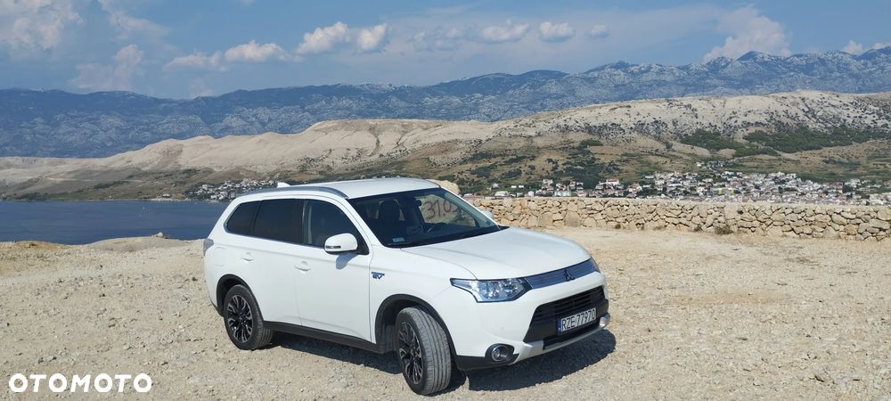 Mitsubishi Outlander 2.0 4WD Plus - 1