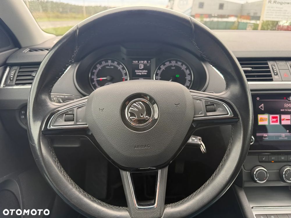 Skoda Octavia 1.6 TDI DSG Style - 14