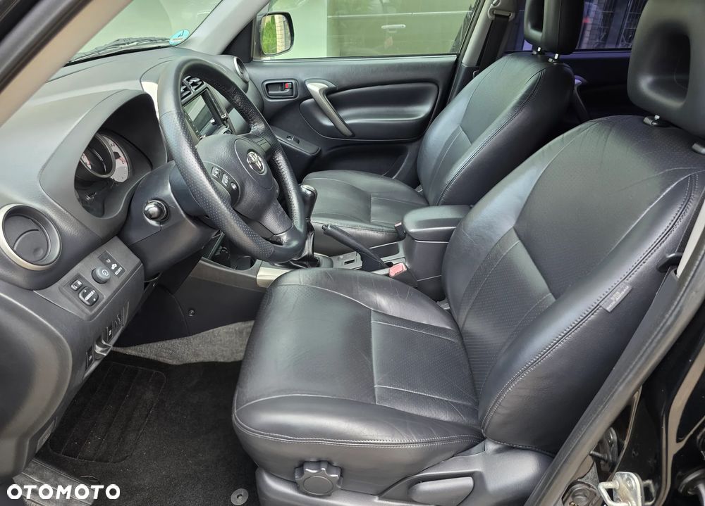 Toyota RAV4 4x4 Executive - 17