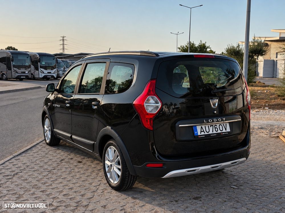 Dacia Lodgy 1.5 Blue dCi Stepway 7L - 2