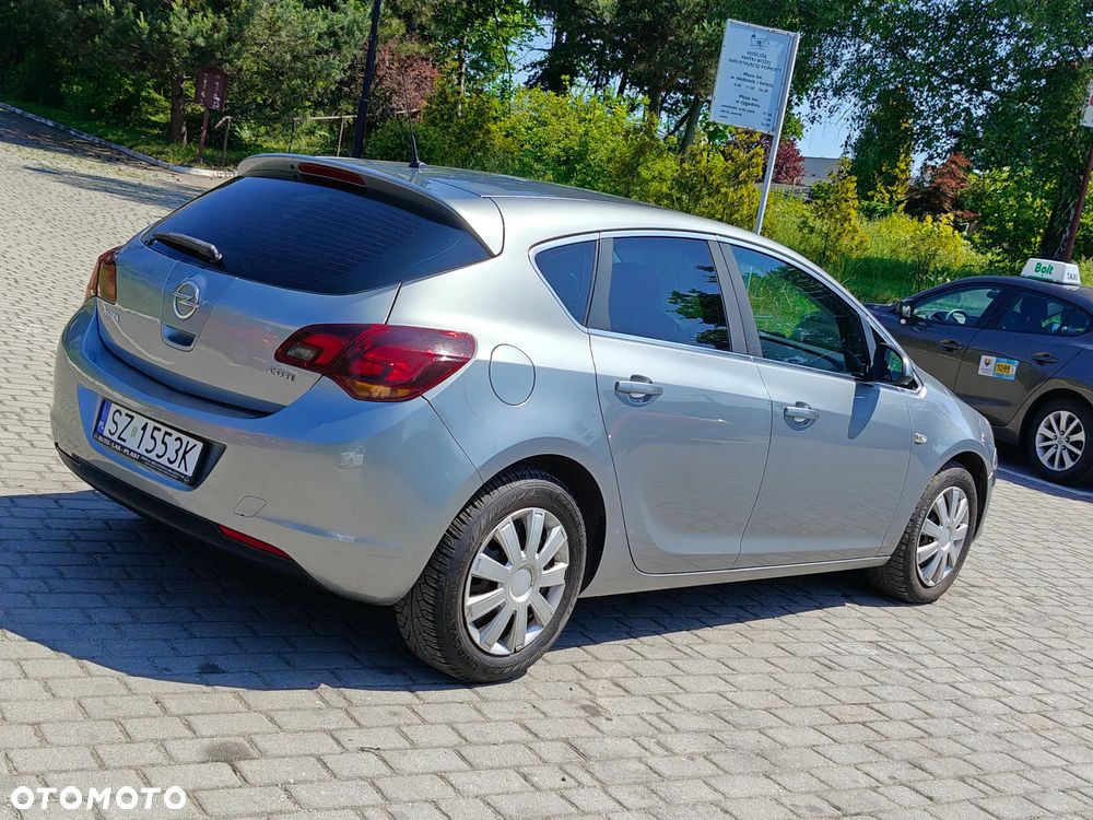 Opel Astra 1.7 CDTI DPF Sport - 10