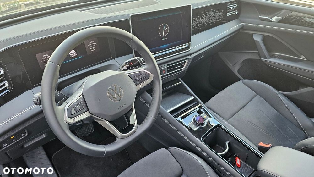 Volkswagen Tiguan - 19