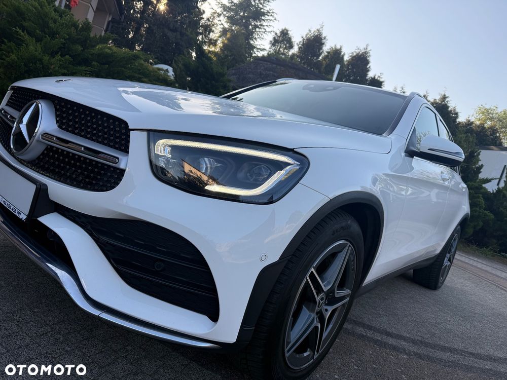 Mercedes-Benz GLC 200 4Matic 9G-TRONIC AMG Line Plus - 18