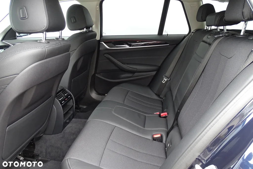BMW Seria 5 520d xDrive Sport Line sport - 20