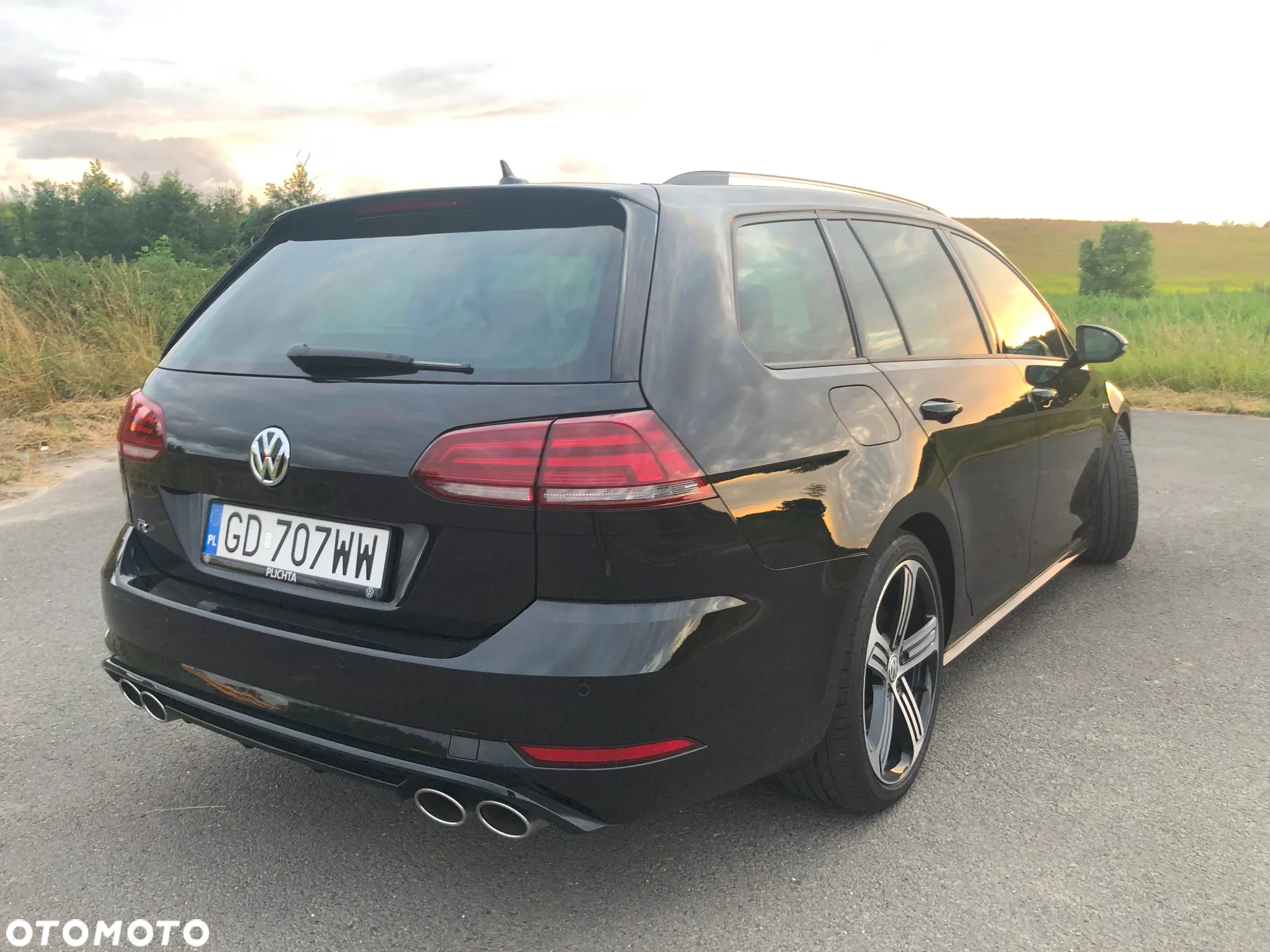 Volkswagen Golf VII 2.0 TSI 4Mot R DSG - 4