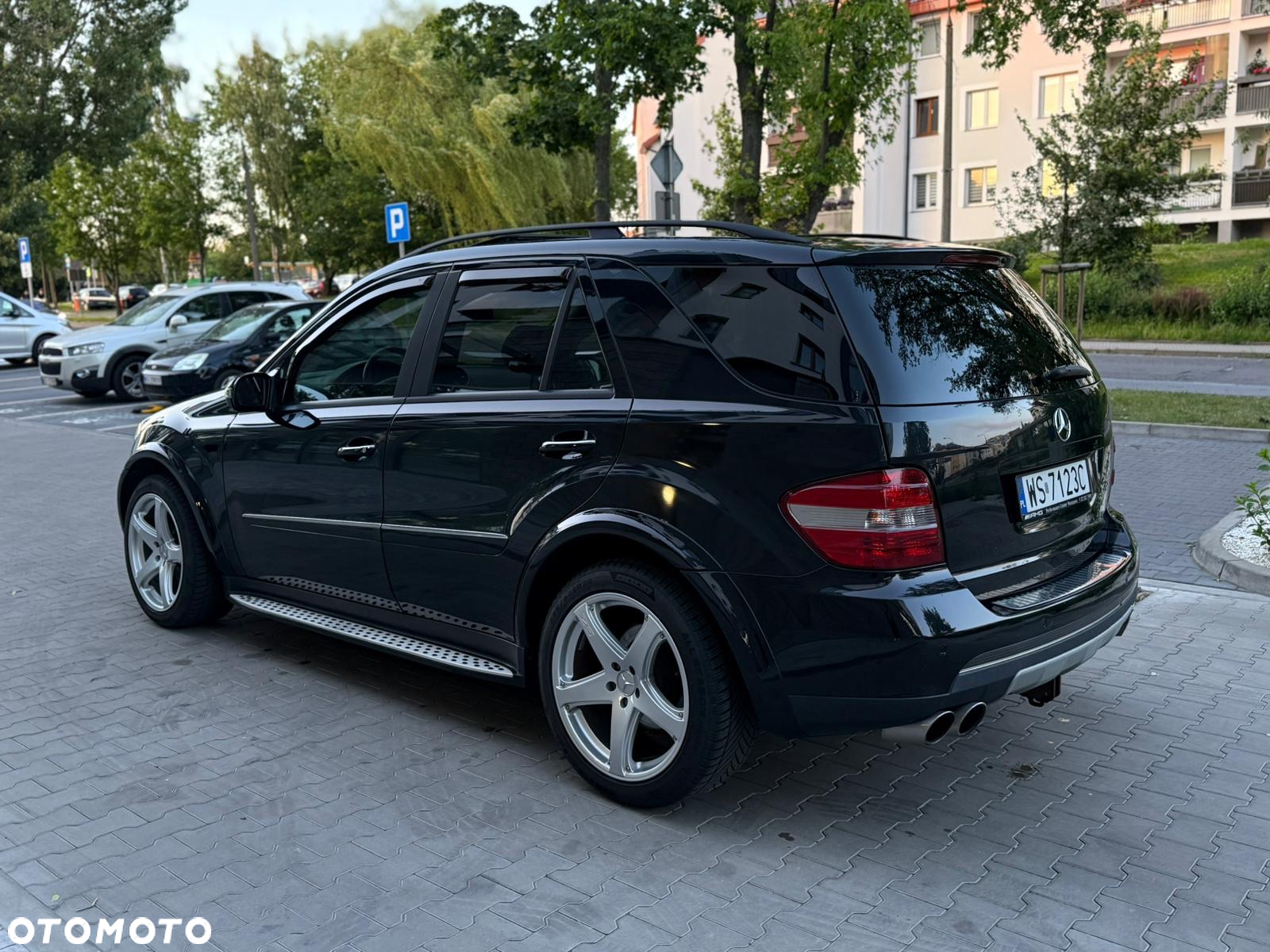Mercedes-Benz ML 500 4-Matic - 9