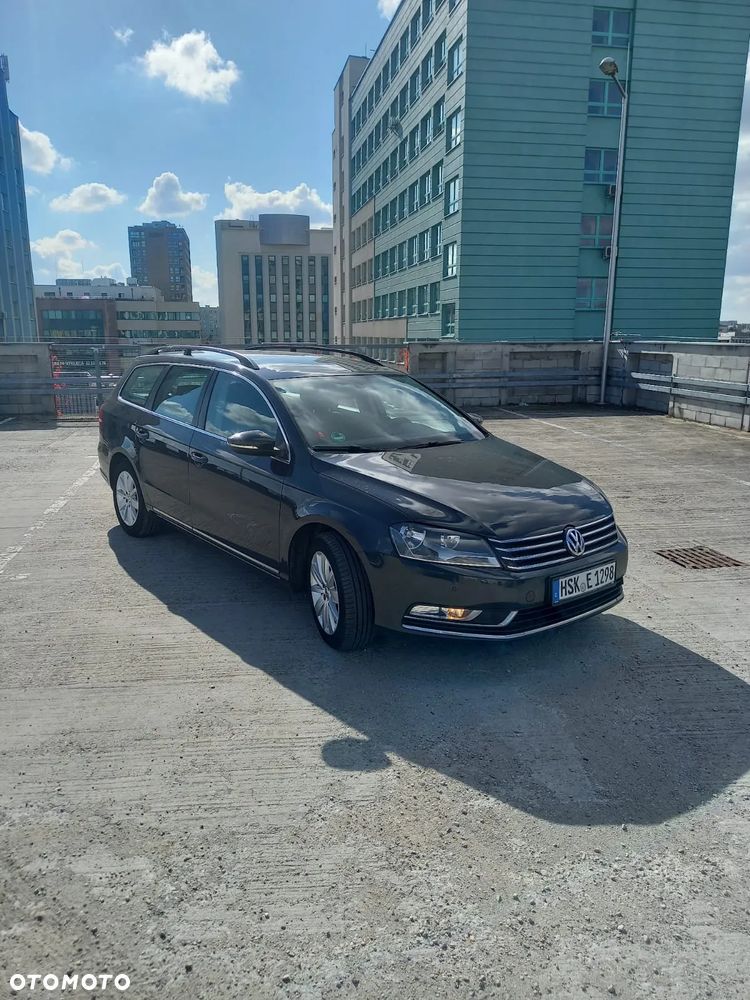 Volkswagen Passat 1.6 TDI Comfortline - 10
