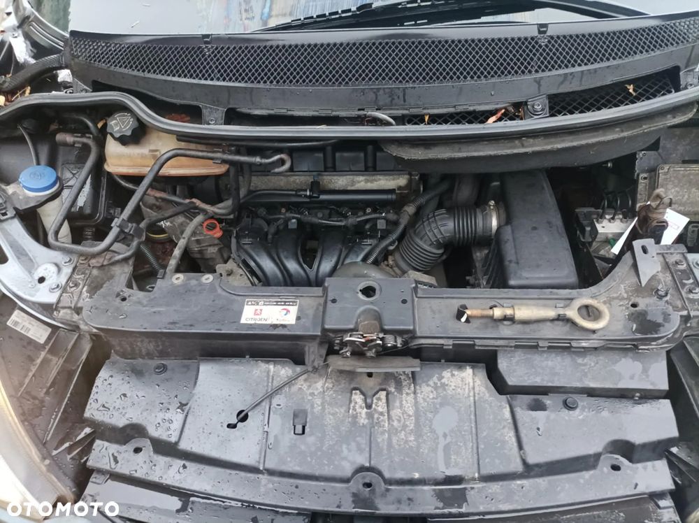 Citroën C8 2.0 16V Style - 7