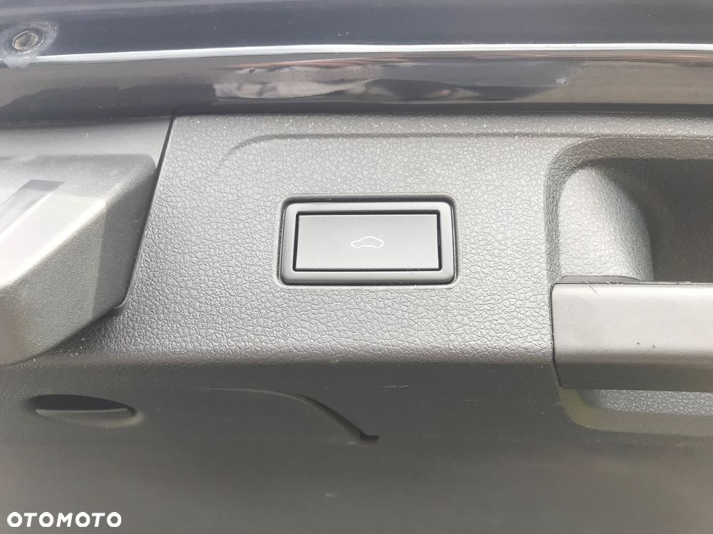 Volkswagen Passat 2.0 TDI BMT Highline - 11