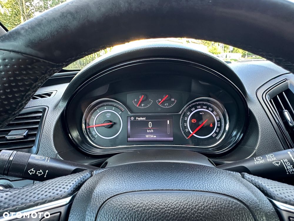 Opel Insignia - 28