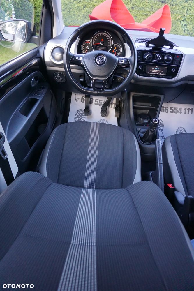 Volkswagen up! - 17