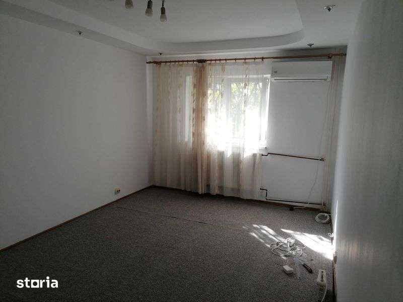 Ap.2 camere decomandat-Malu Rosu-48 mp - Scoala "Ienachita Vacarescu" — fotografia 1