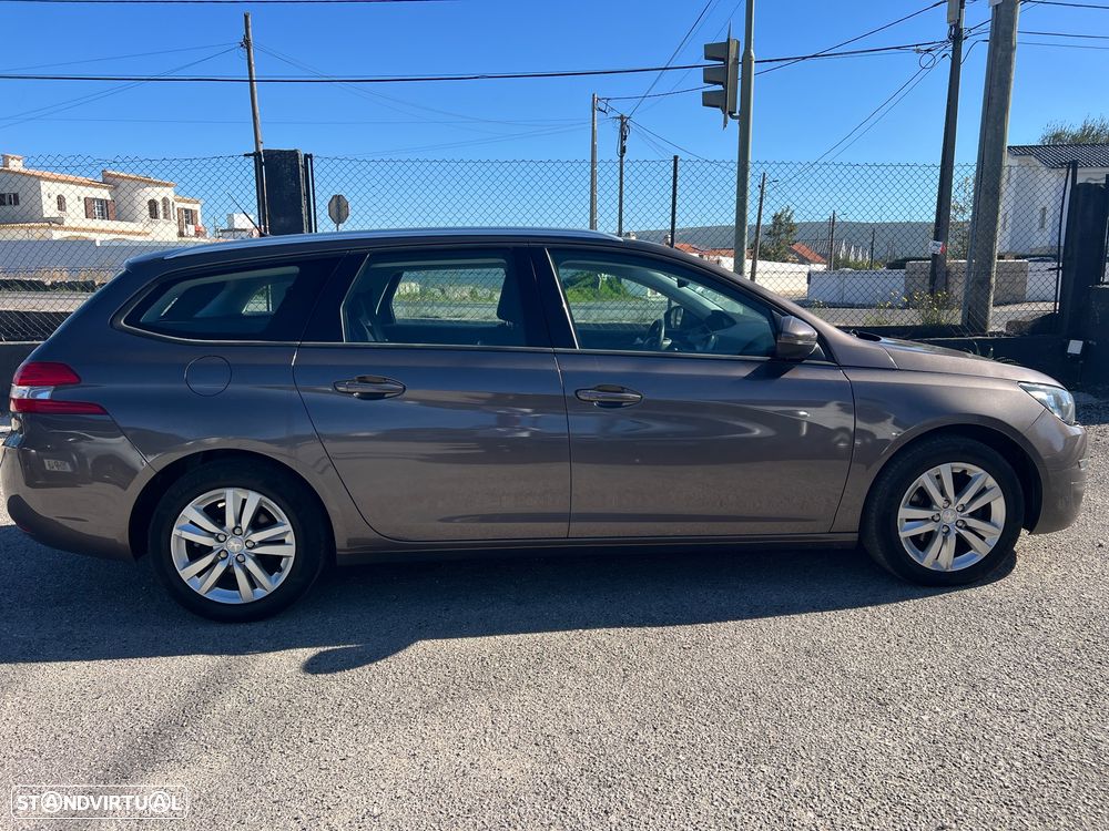 Peugeot 308 SW 1.2 PureTech Style - 17