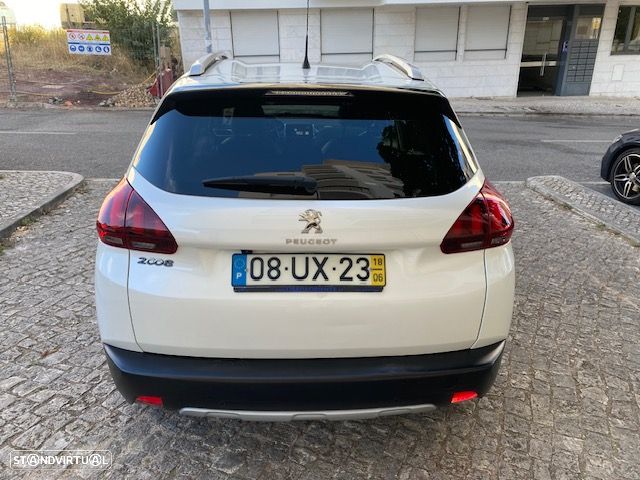 Peugeot 2008 1.2 PureTech Allure - 15