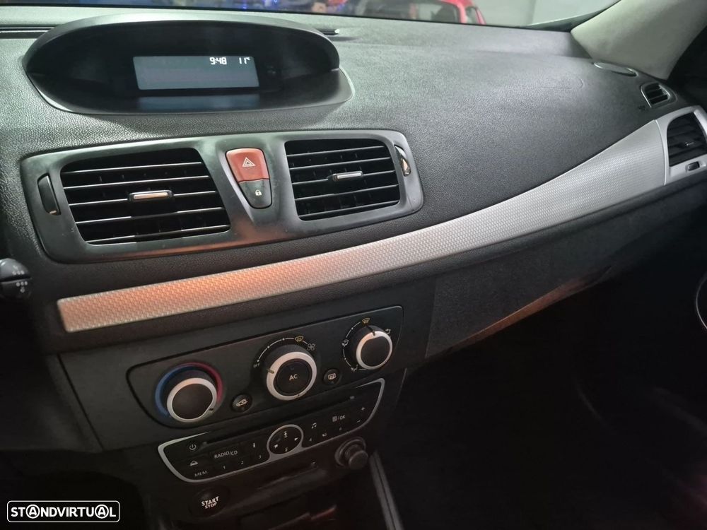 Renault Mégane 1.5 dCi Confort - 17