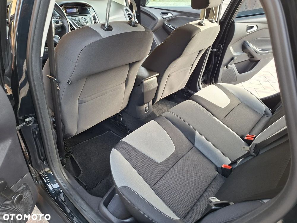 Ford Focus - 17