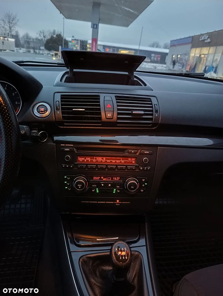 BMW Seria 1 116i Edition Sport - 9