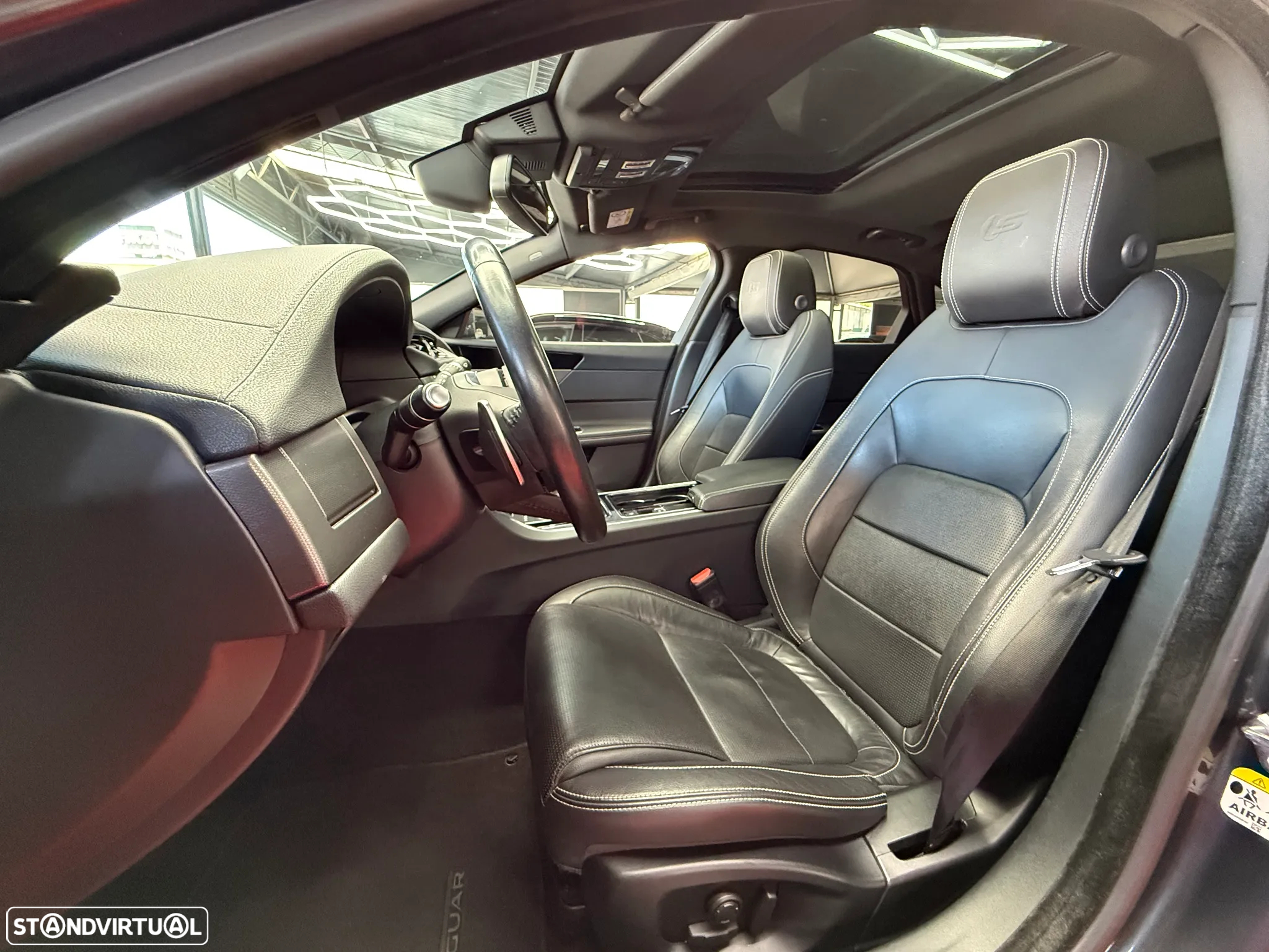 Jaguar XF 3.0 TDV6 300 Sport - 11