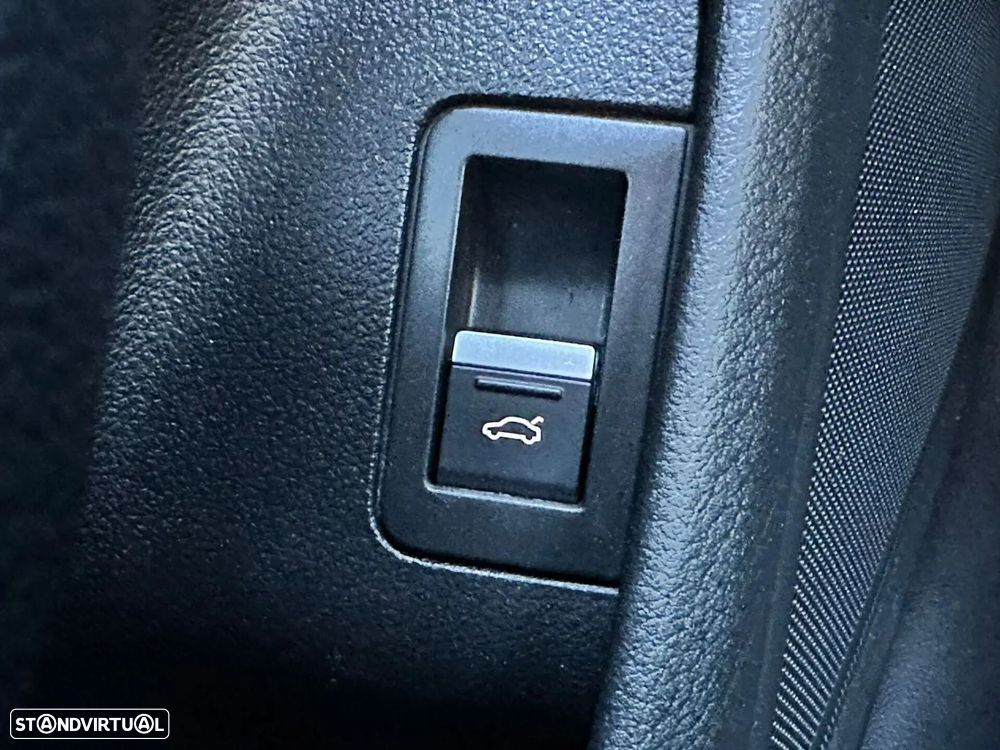 Audi A6 Avant 40 TDI Design S tronic - 28