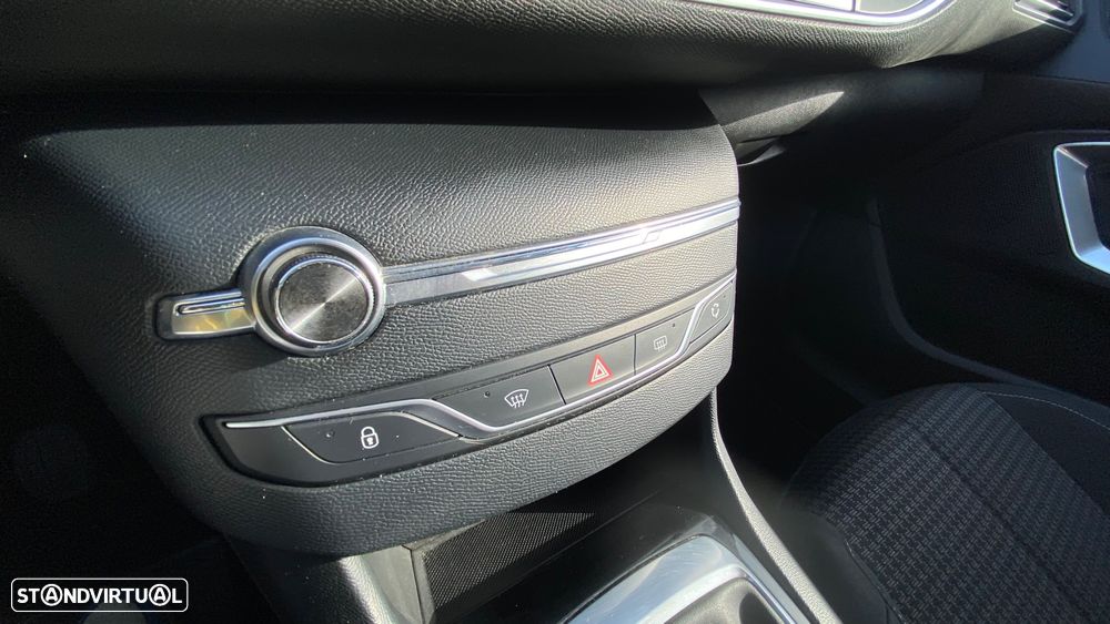 Peugeot 308 1.5 BlueHDi Business Line - 43