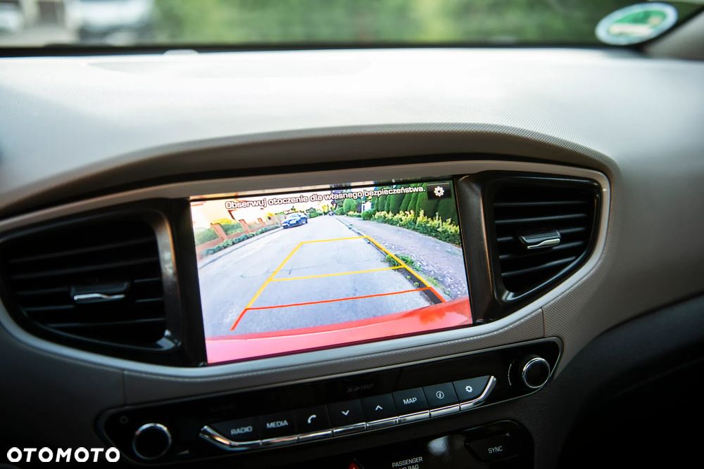 Hyundai IONIQ 1.6 GDI Premium - 23