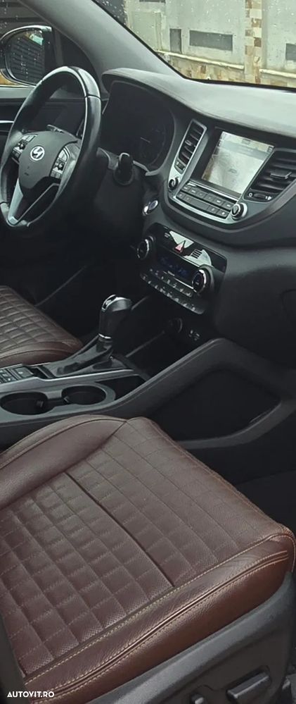 Hyundai Tucson 2.0 CRDI 4WD 6AT Luxury Pack+ - 22