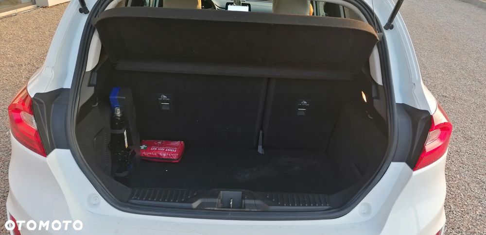 Ford Fiesta 1.5 TDCi S&S VIGNALE - 20