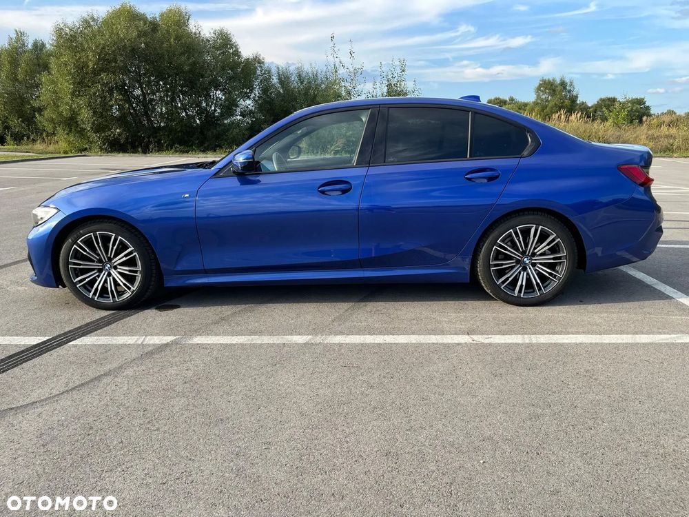 BMW Seria 3 318d M Sport - 13