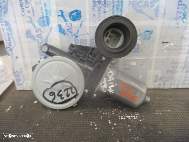 Motor Elevador Vidro 85710B2040 2621002460 DAIHATSU SIRION 2005 1.3I  16V 75CV 5P CINZA TESQ - 1