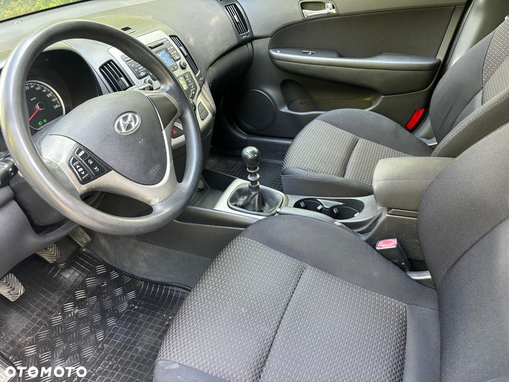 Hyundai i30 1.4 Comfort - 14