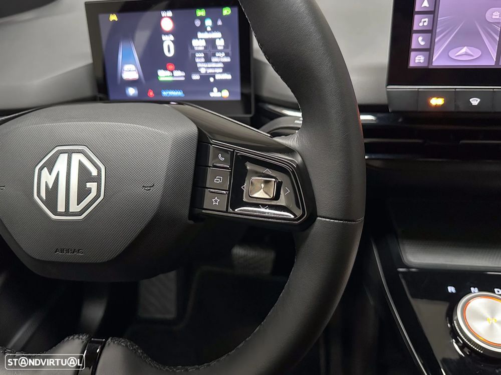 MG MG4 77 kWh Extended Range Luxury - 40