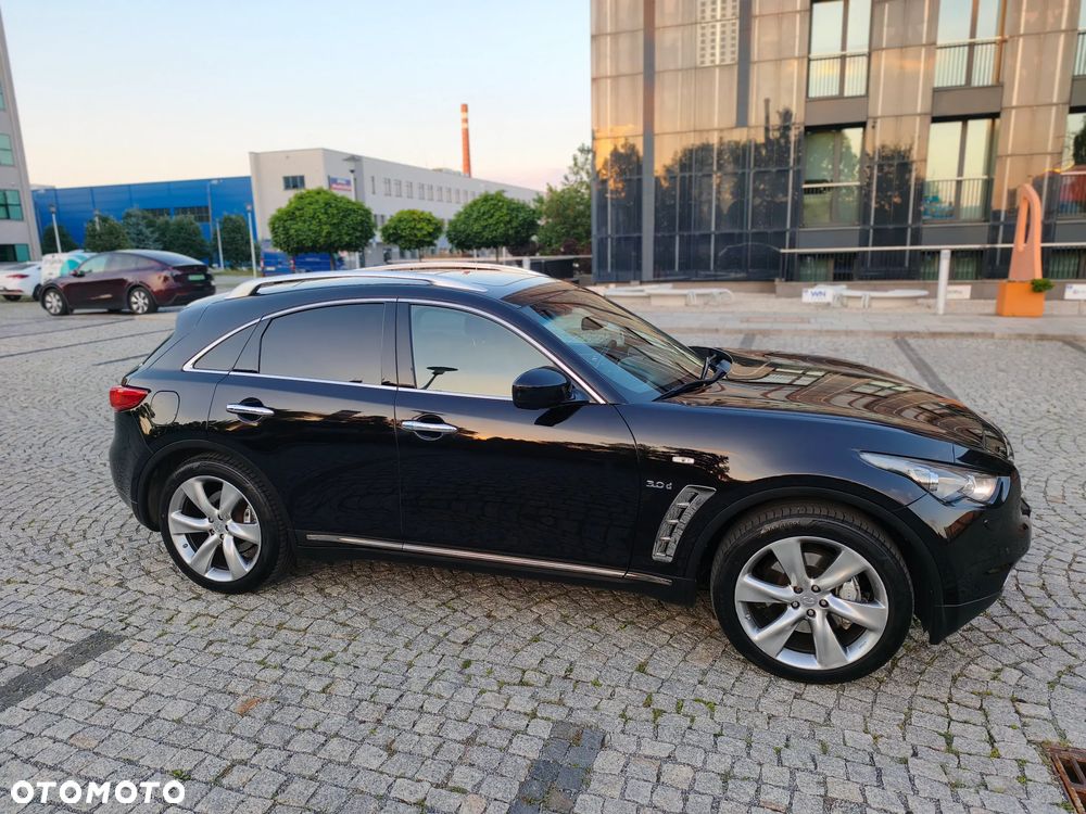 Infiniti QX70 3.0d S Premium - 12