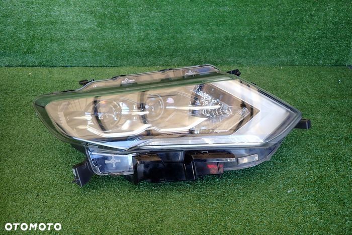 NISSAN X-TRAIL T32 FULL LED LIFT 17- reflektor prawy lampa prawa - 1