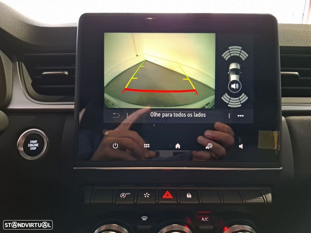 Renault Captur 1.0 TCe Techno Bi-Fuel - 24